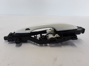 VOLVO XC60 (2017–2026) Front door external opening handle and its details - 2