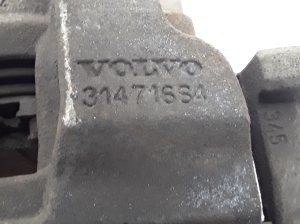 VOLVO V90 (2016–2026) Front brake caliper 31471664 - 3