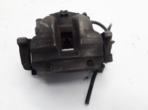 VOLVO V90 (2016–2026) Front brake caliper 31471663 - 2