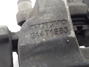 VOLVO V90 (2016–2026) Front brake caliper 31471663 - 4