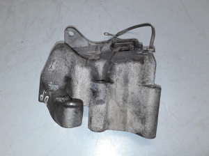  Engine holder 