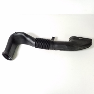  Air intake hose 