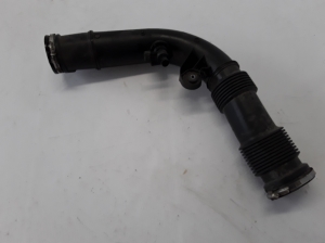  Air intake hose 