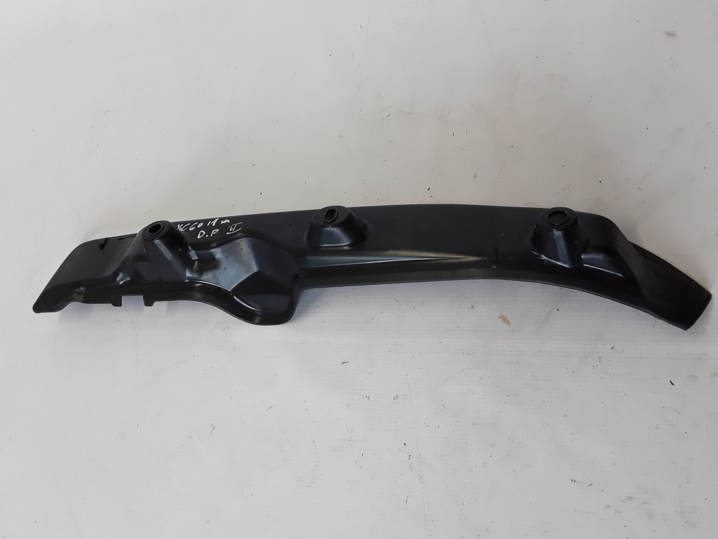 Used VOLVO XC60 Other part of the front wing 31425388