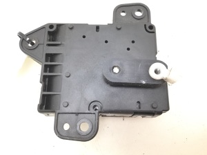 Kia Sorento (2002–2009) Cooling fan flap motor D266-JDXLA - 2
