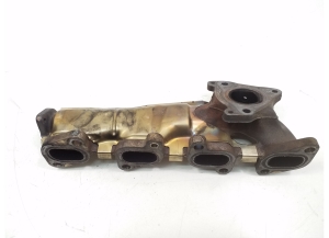  Exhaust manifold 