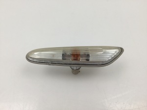 BMW 5 SERIES E60 (2003–2010) Seitenblinker Kotflügel vorne 6923920