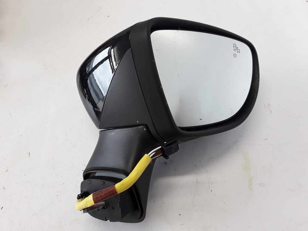 Used RENAULT Captur Side mirror and its details 963018492R