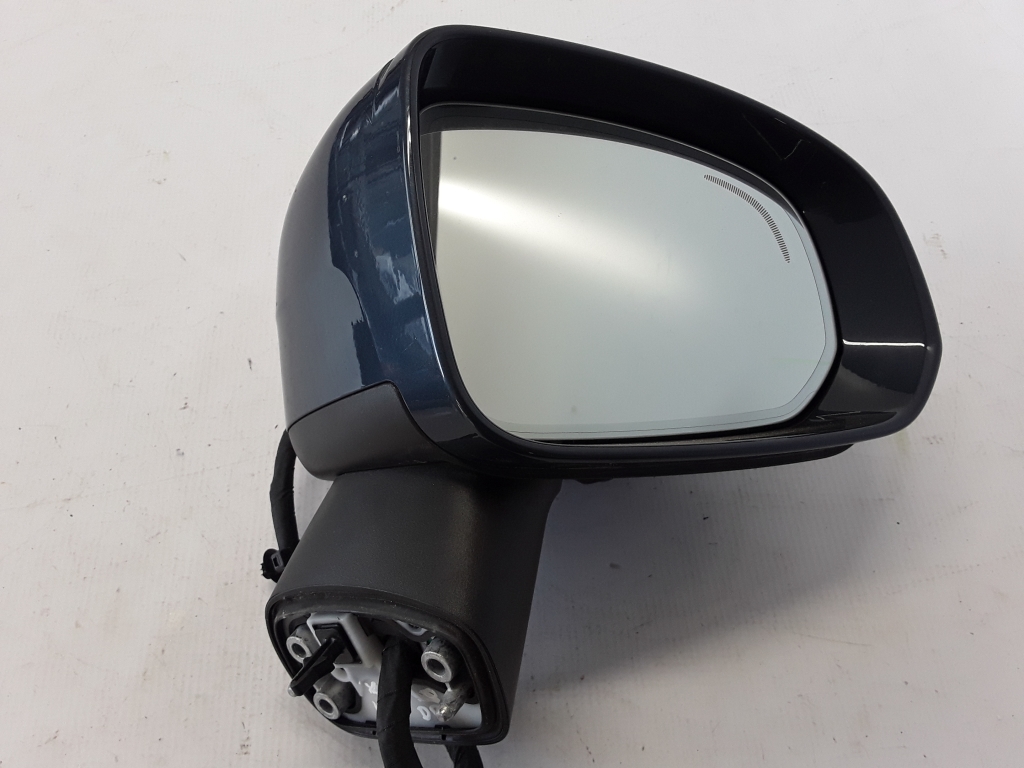 Used VOLVO XC60 Side mirror and its details 31424831