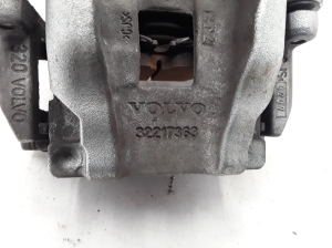  Rear brake caliper 