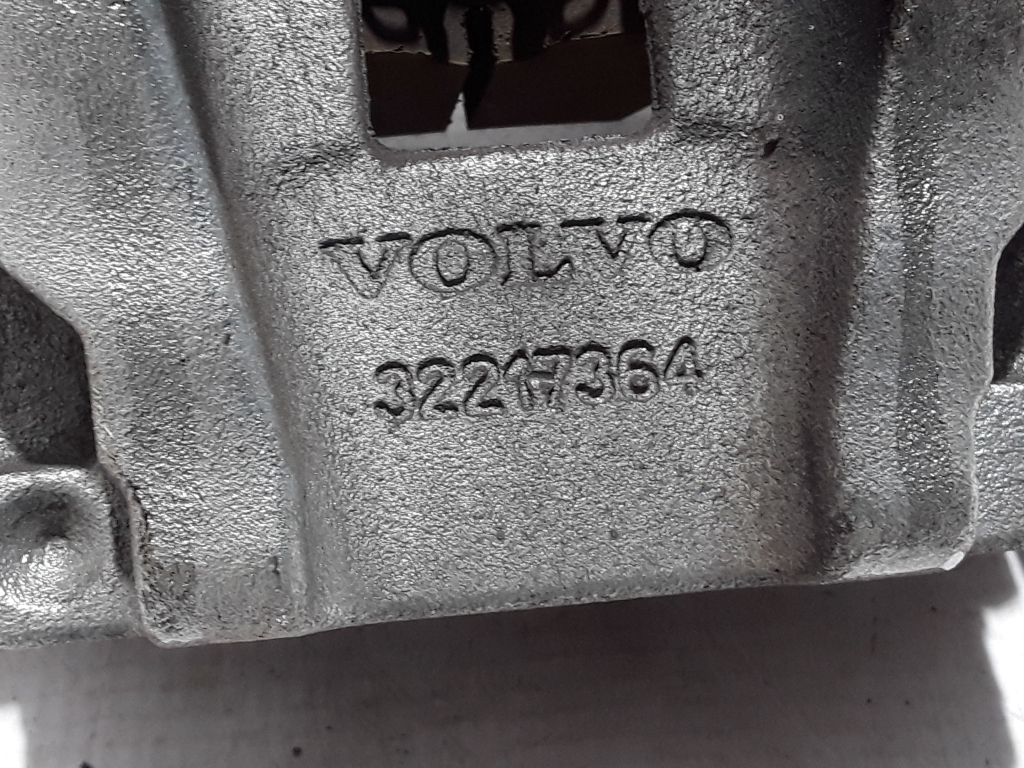 VOLVO XC60 2 generation (2017-2024) Étrier de frein arrière droit 32217364 22381836