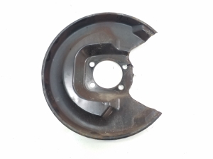 TOYOTA Yaris (2011–2020) Rear hub protection 478820D050 - 2