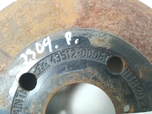 TOYOTA Yaris (2011–2020) Front brake disc 435120D060 - 2