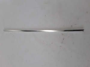 Rear side door outer window molding - 31371619