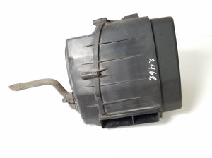 AUDI A8 D3 (2002–2010) Luftfiltergehäuse 059133823E - 2