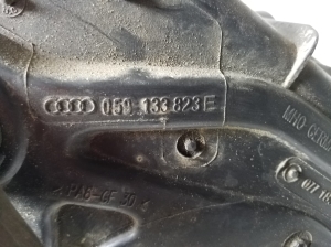 AUDI A8 D3 (2002–2010) Luftfiltergehäuse 059133823E - 3