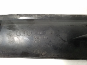 AUDI A8 D3 (2002–2010) Klaasipuhastite mehhanismi kate esiklaasi juures 4E1819403E - 2