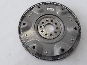  Clutch flywheel 