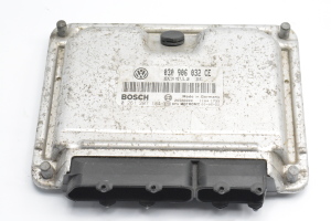 Motorsteuergerät - 030906032CE
