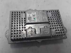Xenon headlight control unit - 31420247
