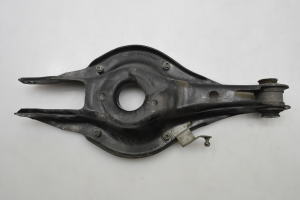 Rear control arm - 6867540