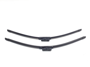  Windshield wiper blades 