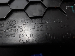 VOLVO V90 (2016–2026) Tagumise küljeukse polster 39837457 - 3