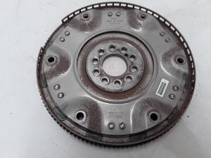  Clutch flywheel 