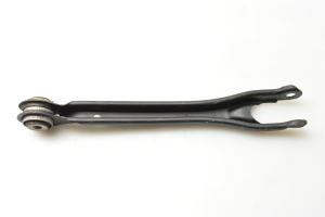 Mercedes Benz C-Class 205 (2014–2021) Tagumine õõtshoob A2043521205 - 3
