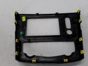 RENAULT Kadjar (2015–2026) Dashboard trim 681043286R - 3