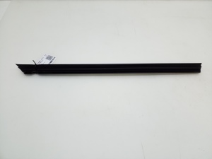 Mercedes Benz E-Class W212 (2009–2015) Esiukse klaasi sisemine liist A2127250165 - 2