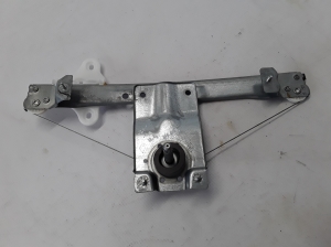 RENAULT Clio IV (2012–2019) Rear side door window regulator 827013204R - 3