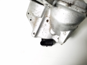  EGR valve 