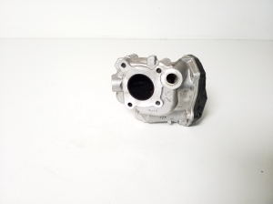  EGR valve 