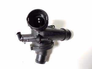 Mercedes Benz SLK-Class 172 (2011–2026) Termostaat ja selle komponendid A6512000615 - 3