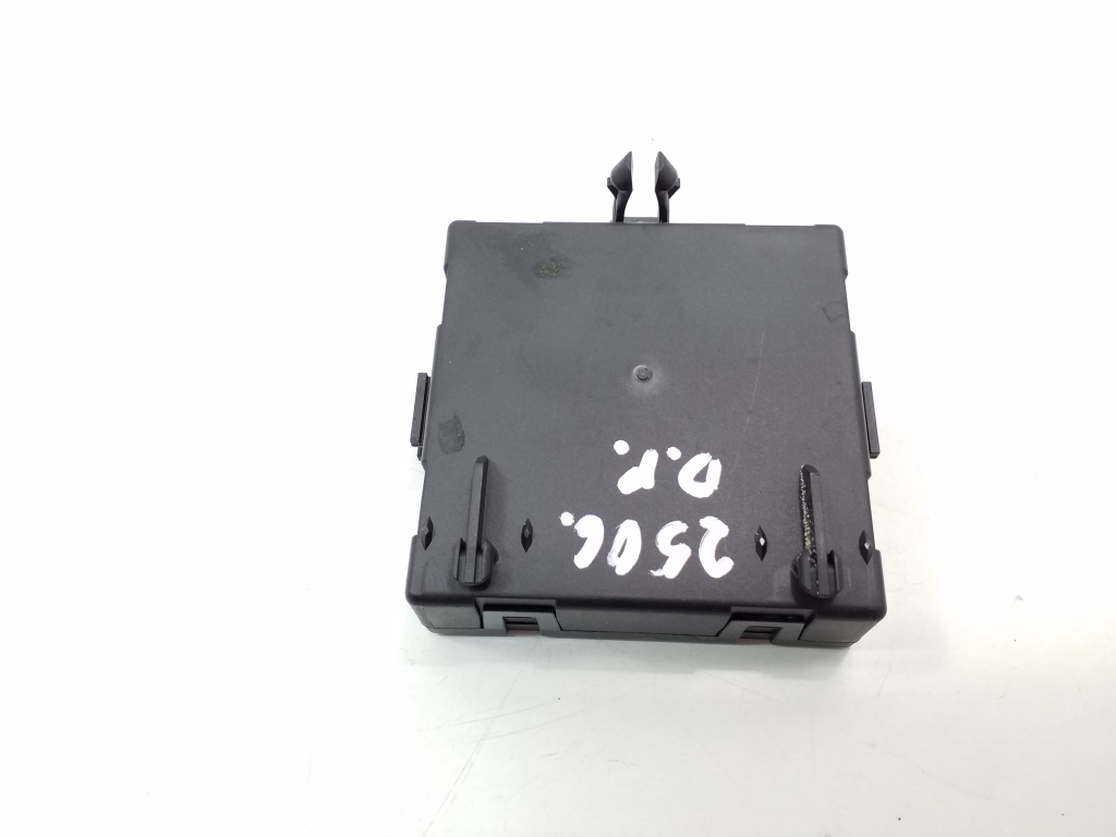 MERCEDES-BENZ C-Class W204/S204/C204 (2004-2015) Front Right Door Control Unit A2129004502 20380034