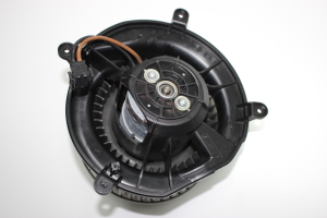  Cabin shoulder motor 