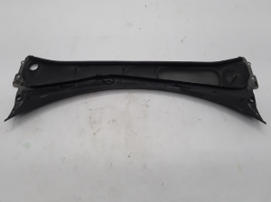 VOLVO V90 (2016–2026) Windlaufverkleidung (Scheibenwischerabdeckung) 31402275