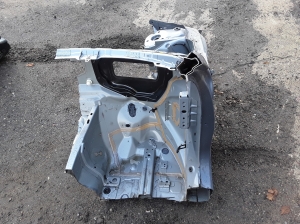 VOLVO V90 (2016–2026) Front outrigger 32216505 - 5