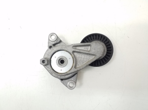  Strap tensioner 