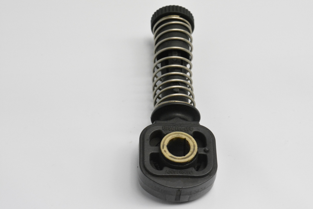 Seat Ibiza 6J5,6P1 (2008–2017) Gear shift mechanism and its parts 1J0711761B Seat Ibiza 6J5,6P1 (2008–2017) Gear shift mechanism and its parts 1J0711761B