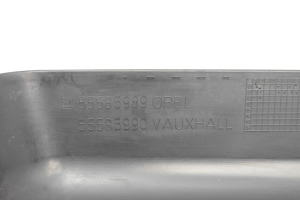 Opel Astra J (2009–2017) Mootori ilukate 55585990 - 2