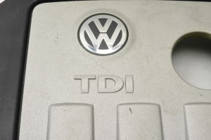 Volkswagen Passat B6 (2005–2010) Mootori ilukate 03G103625BP - 2