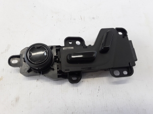 Front seat adjustment switch (on seat) - 30644667