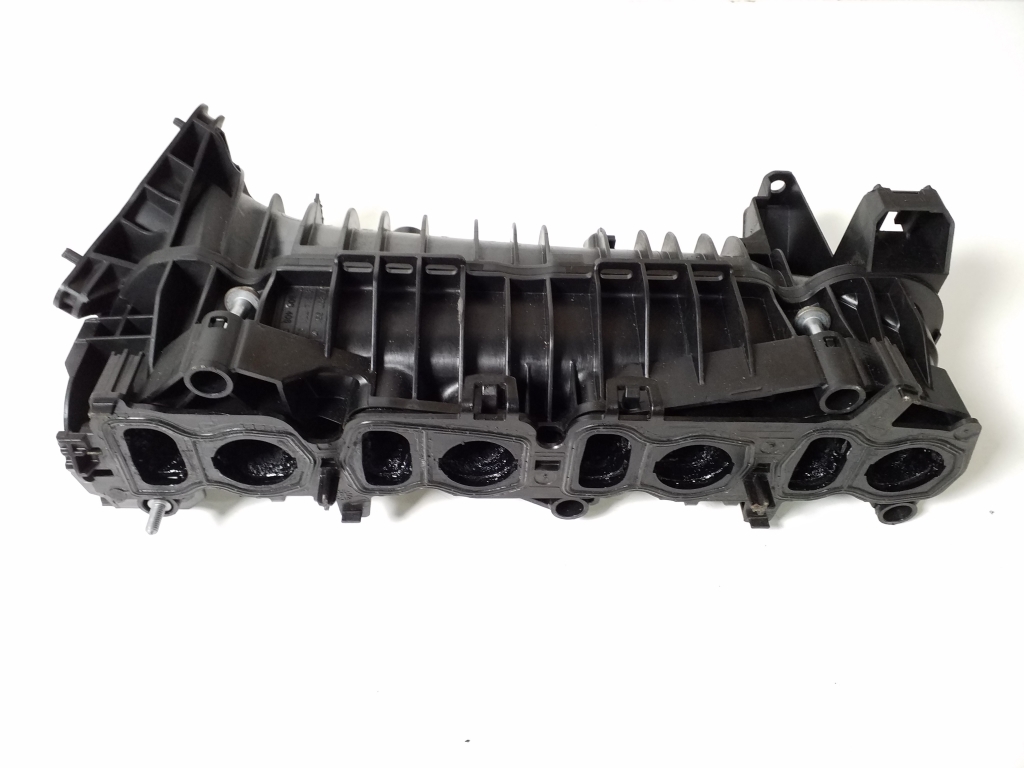 Used BMW 1 SERIES Intake manifold 7807991