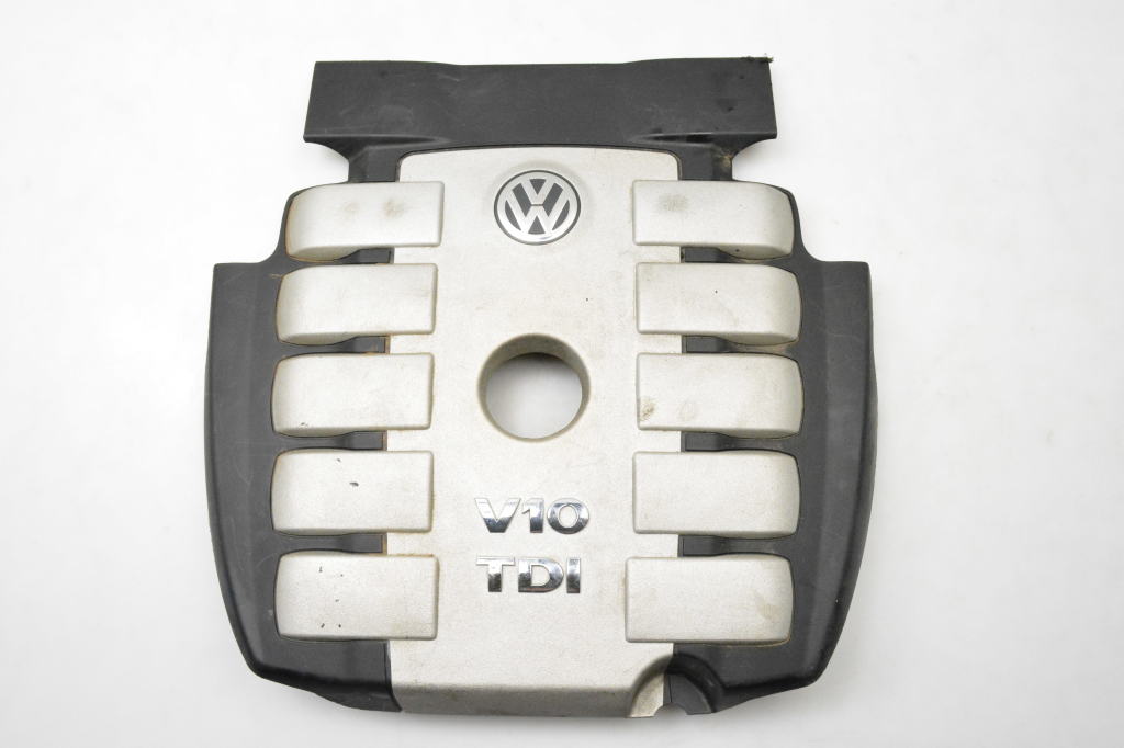 used-volkswagen-phaeton-engine-trim