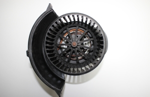   Salongi puhuri mootor  - 7L0820021N 