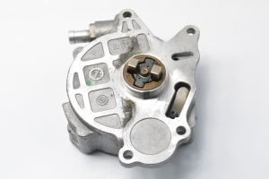 Skoda Octavia II (2004–2013) Vacuum pump 03L145100 - 3