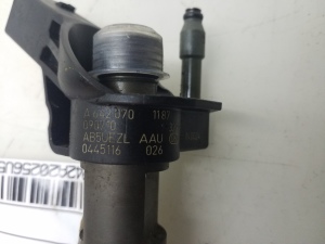  Fuel injector 