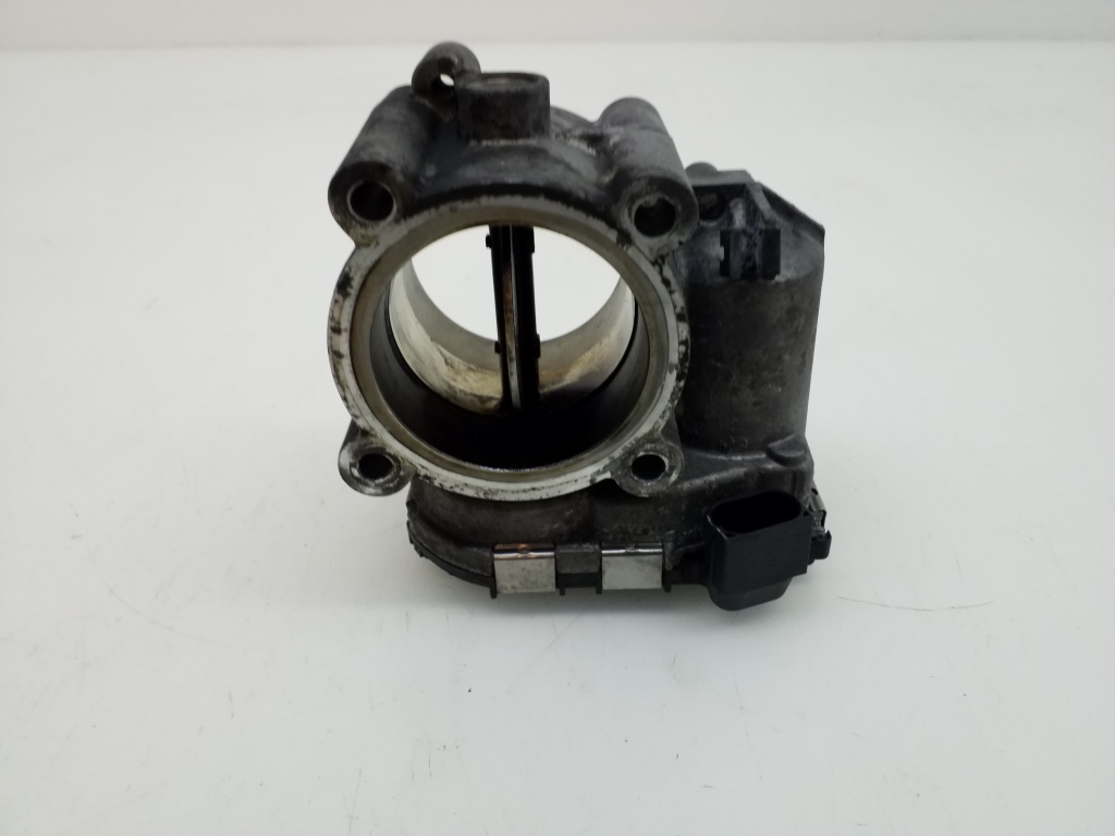 Mercedes Benz E-Class W212 (2009–2015) Gaasiklapp A6420900270 Mercedes Benz E-Class W212 (2009–2015) Gaasiklapp A6420900270